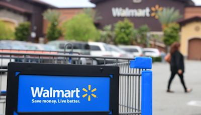 Walmart store manager says he 'almost fainted' when he found he could make up to $530K under a new pay plan