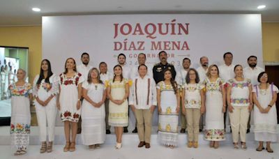 Joaquín Díaz Mena presenta a su gabinete para el periodo 2024-2030