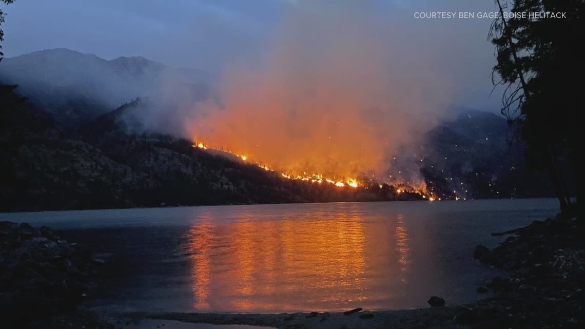 Pioneer fire near Chelan expected to burn for 4 more months, grows to 3,800 acres