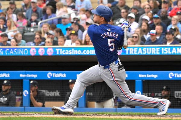 Corey Seager homers twice as Rangers end skid, top Twins