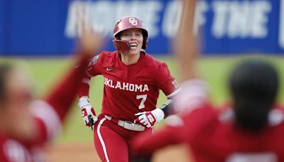 Texas vs. Oklahoma softball final score, results: Sooners complete College World Series four-peat with sweep | Sporting News