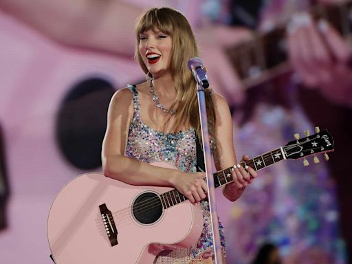 Taylor Swift's “The Tortured Poets Department ”Becomes First Album to Hit 1 Billion Spotify Streams in a Single Week