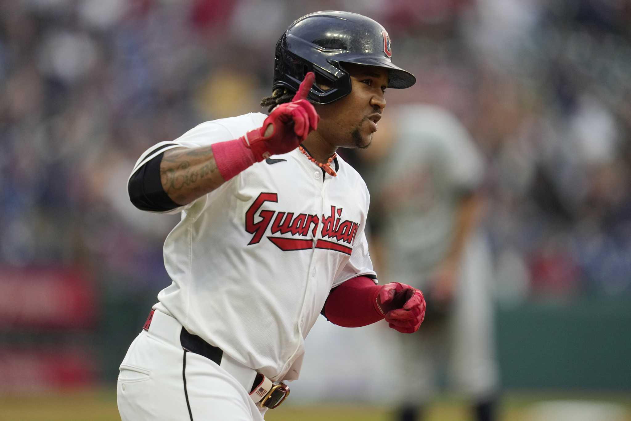 José Ramírez breaks Larry Doby’s team record for go-ahead homers as Guardians top Tigers 2-1