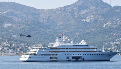 Steve Jobs’ visionary superyacht collided with a Mexican billionaire’s boat