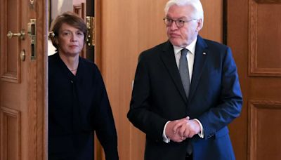 Steinmeier llama a defender la democracia en el 75 aniversario de la Ley Fundamental