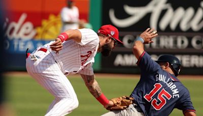 Braves Trade Bench Glove To Los Angeles Angels