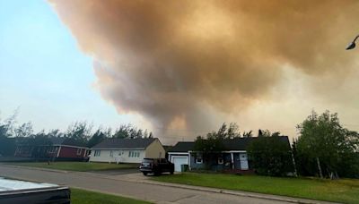 Canadá: miles de evacuados por un incendio forestal en el noreste de Canadá