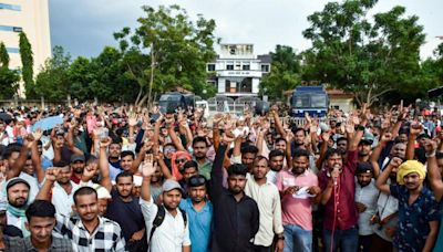 Steel plant staff to stage hunger strike from today