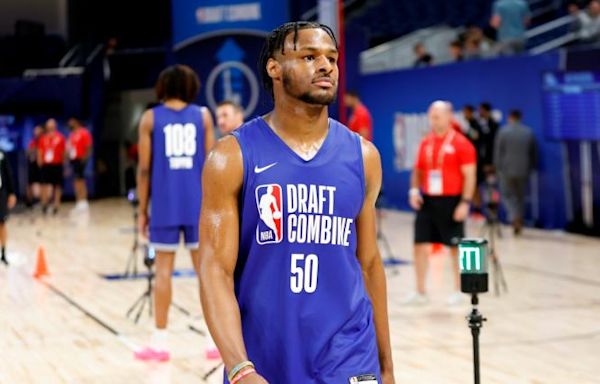 How did Bronny James play in NBA Draft Combine scrimmage? LeBron's son struggles with shot, excels defensively | Sporting News Australia