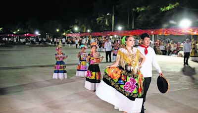 Juchitán se viste de gala con las velas