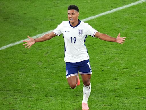 Ollie Watkins manifested his 'iconic' goal - then played Uno on the way home | ITV News