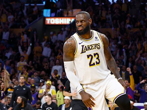 NBA》最年輕和最老紀錄都是他！LeBron James連續20年入選年度最佳陣容