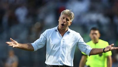 El entrenador de Gremio pide a sus jugadores abandonar el campo tras roja a Diego Costa