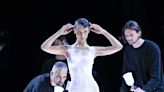 Manel Torres, el español que ha creado el espectacular vestido en spray de Bella Hadid