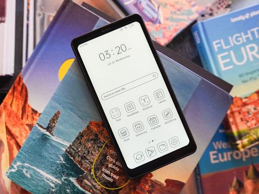 One of the best e-readers I've tested is an Android phone dupe that's full of wonder
