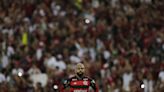 Flamengo remonta con un insólito penalti pitado por cortar el juego con un segundo balón