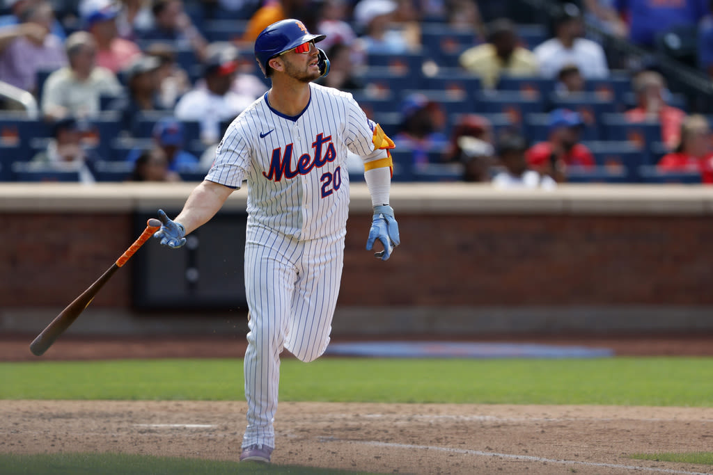 Mets’ Pete Alonso remains with team despite trade speculation, turning attention to upcoming free agency