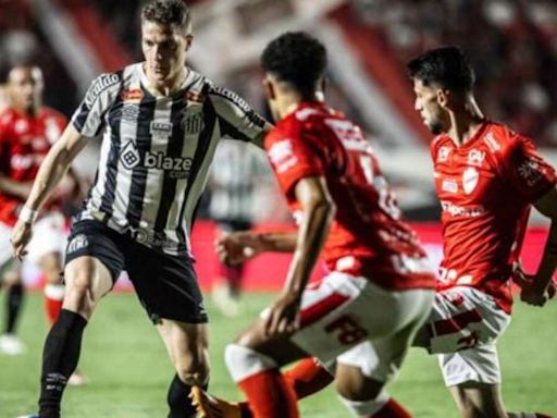 Santos empata com o Vila Nova-GO e mantém a liderança da Série B