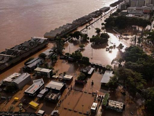 "Ciudades enteras se van a tener que cambiar de lugar": las catastróficas consecuencias de las inundaciones que afectan a Rio Grande do Sul en Brasil