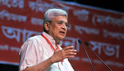 Prakash Karat to be coordinator of CPI(M)'s Politburo, Central Committee as interim measure