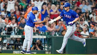 Seager replaces Correa, gives Rangers 3 All-Stars