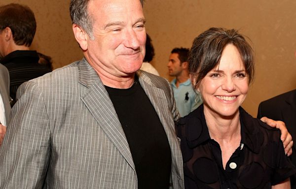 Sally Field shares moving story about how Robin Williams helped her after father’s death