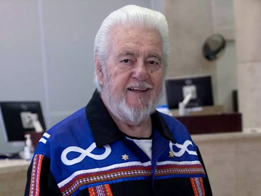 Métis musician and TV host Ray St. Germain, dubbed 'Winnipeg's Elvis,' dies at 83