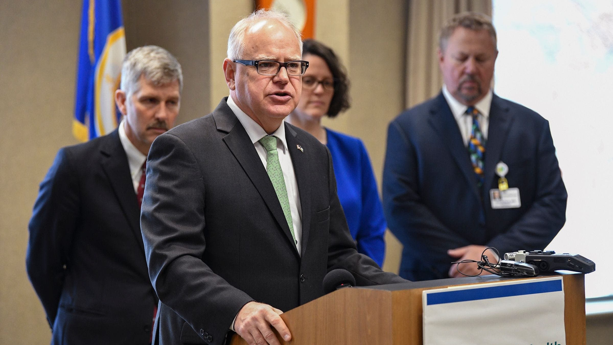 Tim Walz garners support from South Dakota Dems as Kristi Noem labels him a 'radical'