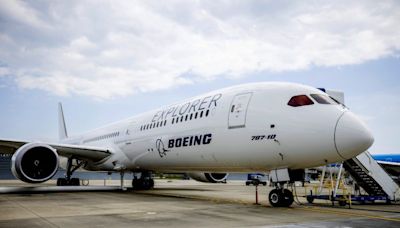 Boeing exec commends employee for reporting issue in internal memo