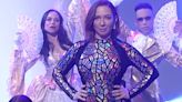 Maya Rudolph Owns Her 'Mother' Status By Bringing House Down In 'SNL' Monologue
