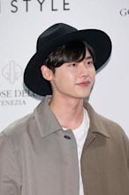 Lee Jong-suk