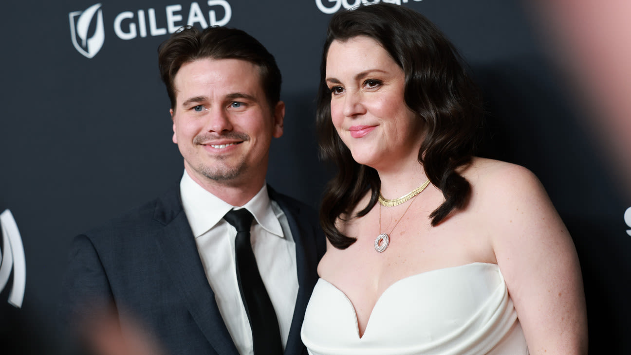 Melanie Lynskey Says Jason Ritter’s Proposal Was “So Confusing” She Didn’t Know She Was Engaged