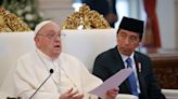 El Papa Francisco, desde Indonesia, pidió "incrementar el diálogo interreligioso" para luchar contra "el extremismo"