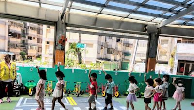 大園警前進幼兒園宣導 趣味闖關強化學童交安觀念 | 蕃新聞