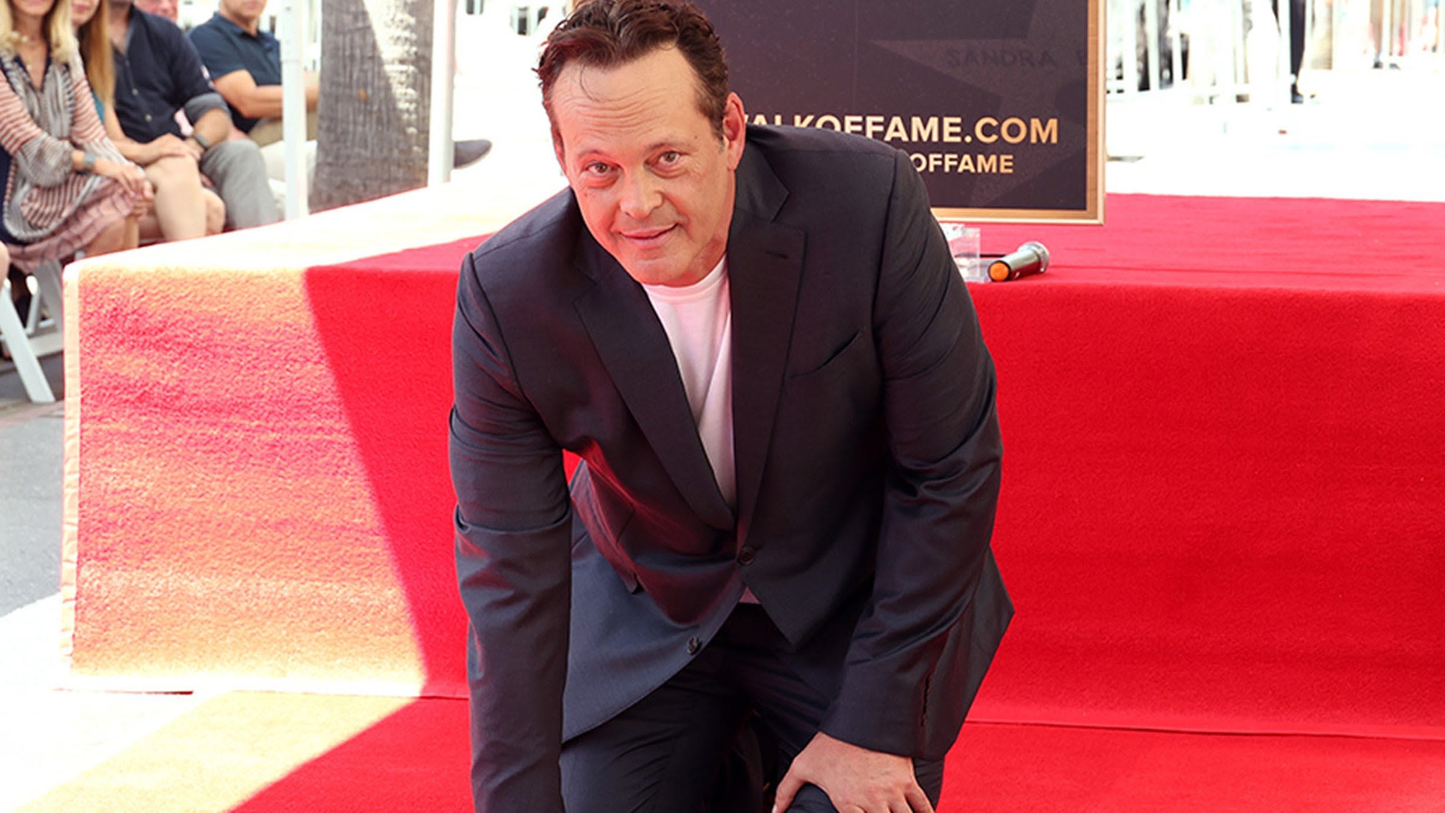 Vince Vaughn Celebrates Walk of Fame Star With Mel Gibson, Family