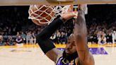 Lakers vencen a Suns y podrían evitar minitorneo