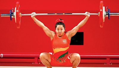 India’s lone weightlifter Chanu carries burden of expectations