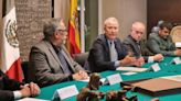 Embajador recibe de España el fragmento del Códice Tlaquiltenango