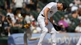 White Sox end first half with sweep at hands of Pirates