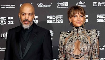 Halle Berry Says Boyfriend Van Hunt Is ‘First Time’ She’s Been ‘Madly in Love Before I Had Sex’