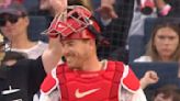 Funny Moment Between Phillies' J.T. Realmuto, Brewers' Rhys Hoskins Was Baseball Poetry