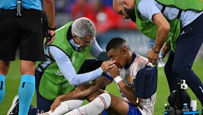 Mbappé vai fazer cirurgia após quebrar nariz na Eurocopa, diz jornalista