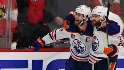 Edmonton Oilers stars McDavid, Draisaitl played through injuries in playoffs: coach | Globalnews.ca