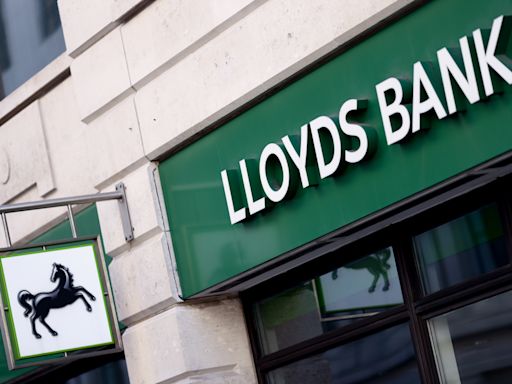 Lloyds hikes dividend by 15% as profits dip