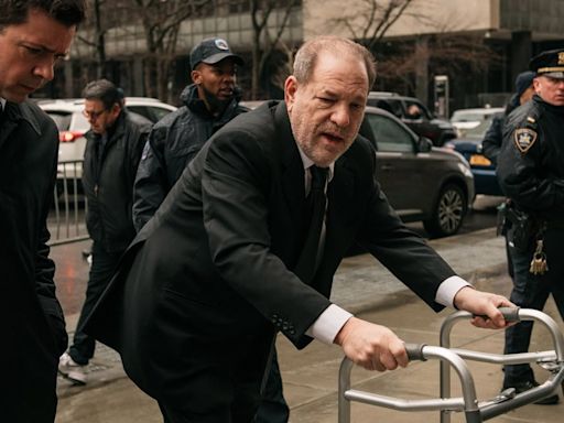 La reacción del ‘MeToo’ y las mujeres a pie de calle tras la anulación de la condena de Harvey Weinstein