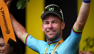 Mark Cavendish claims record-breaking 35th Tour de France stage win