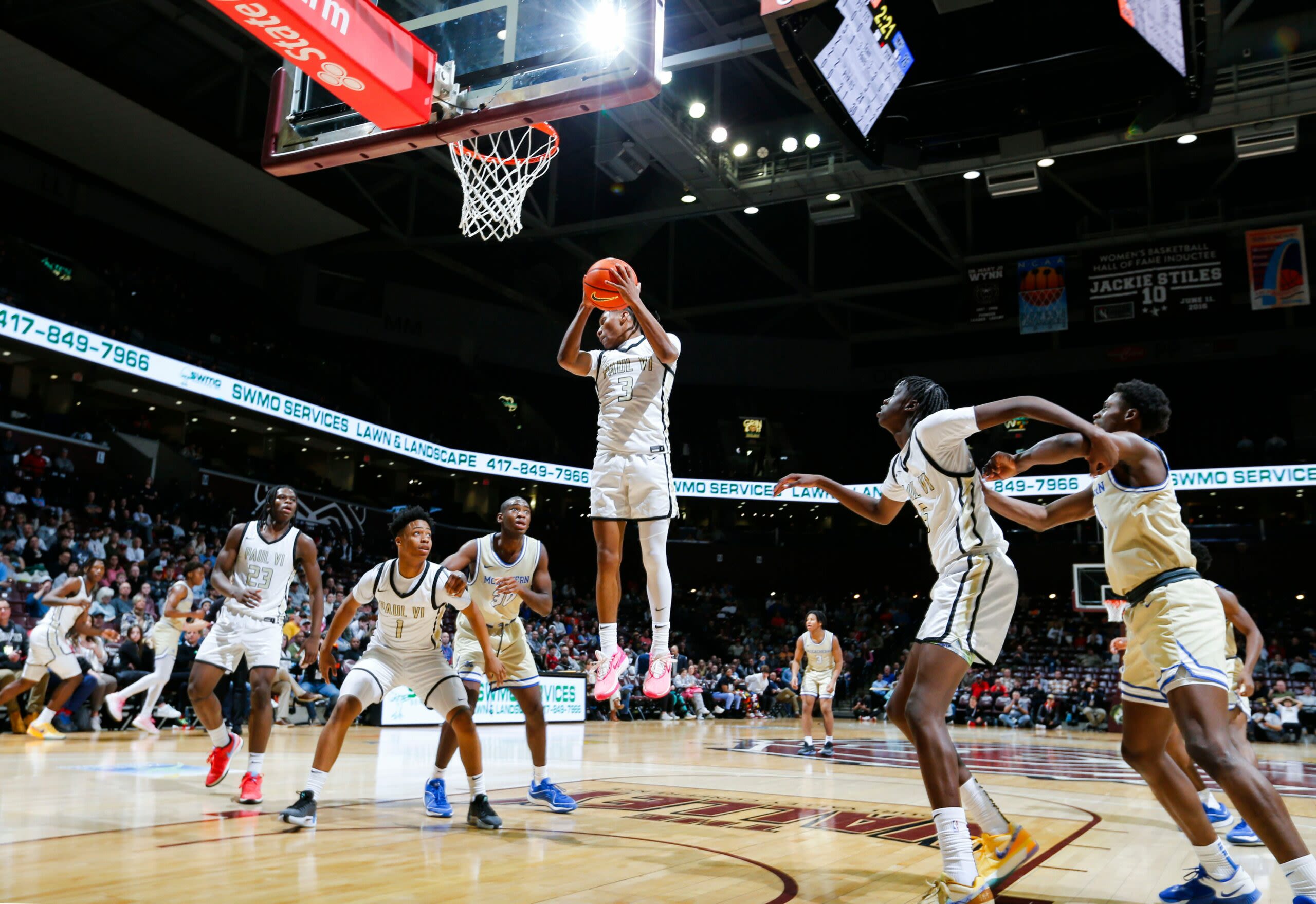 2024 point guard prospect schedules Tennessee basketball visit