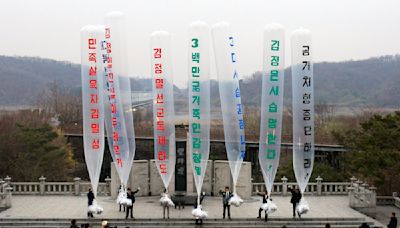 Globos norcoreanos llenos de basura agudizan las tensiones con Corea del Sur. Esto es lo que ocurre