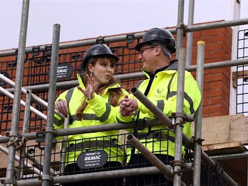 Angela Rayner makes her second visit to a housing project in just four days - this time putting on a show of unity with Keir Starmer - as she faces police probe into her double ...