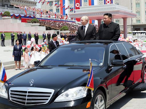 Las imágenes del fastuoso recibimiento del líder de Corea del Norte a Vladimir Putin en Pyongyang